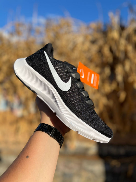 Tênis Air Zoom Pegasus 37 Masculino Nike Preto/Branco