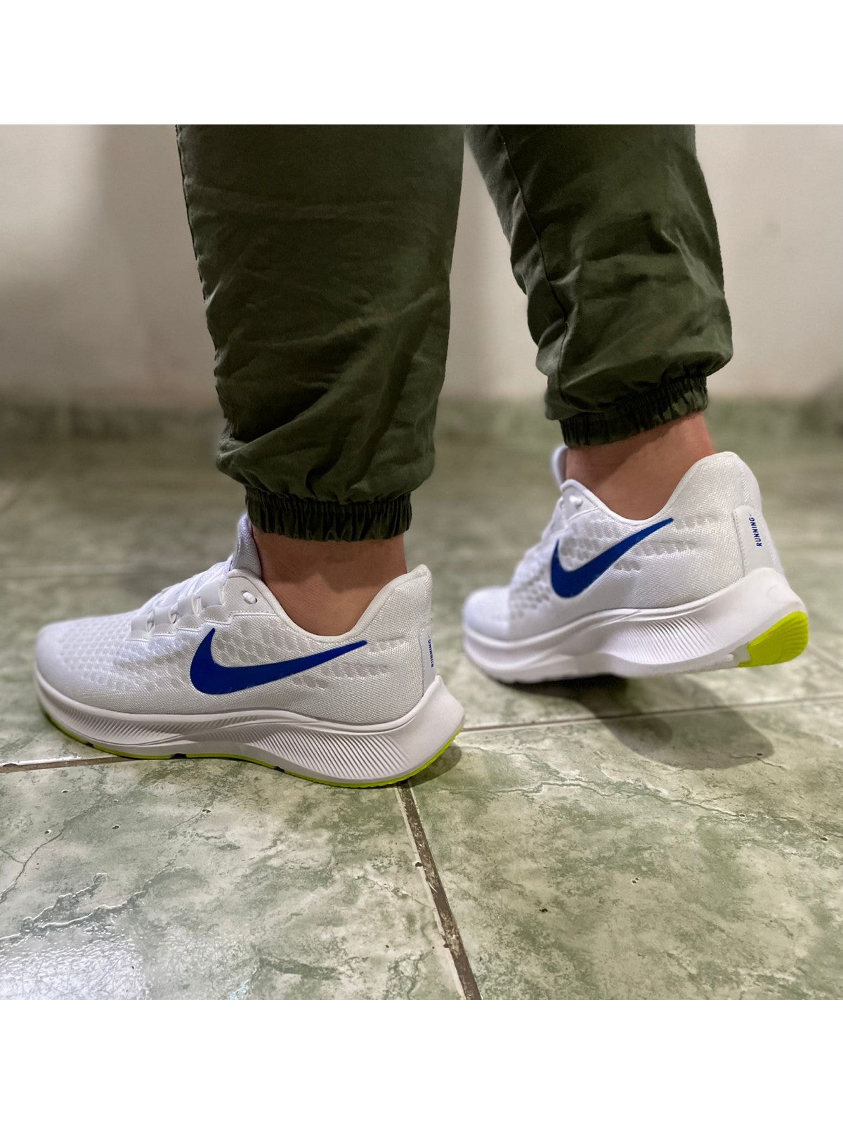 Tênis Air Zoom Pegasus 37 Unissex Nike Branco