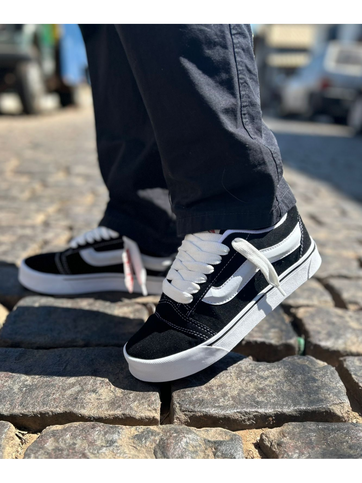 Tênis old skool Plataforma Unissex Vans Preto/Branco